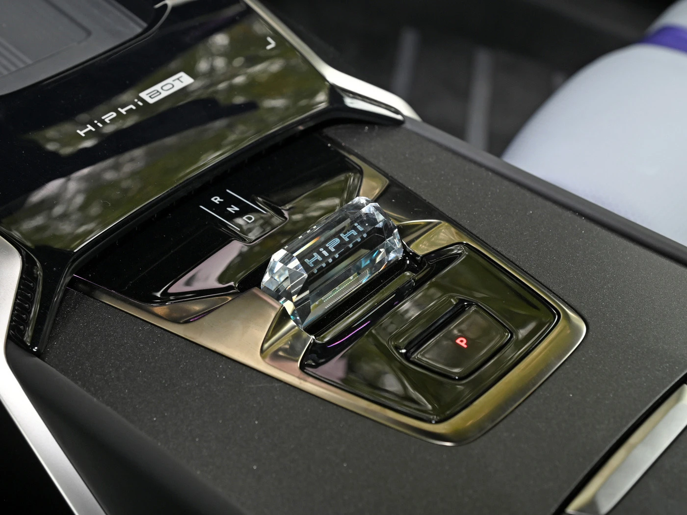 HiPhi Z Car 4